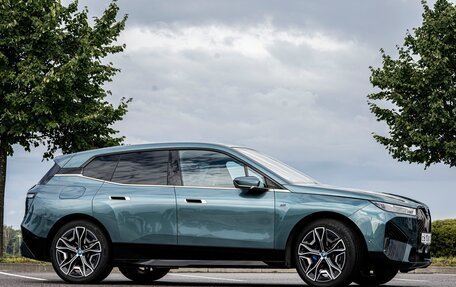 BMW iX, 2022 год, 8 690 000 рублей, 3 фотография