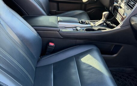 Lexus RX IV рестайлинг, 2018 год, 4 200 000 рублей, 11 фотография
