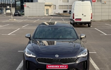 KIA Stinger I, 2018 год, 3 300 000 рублей, 1 фотография