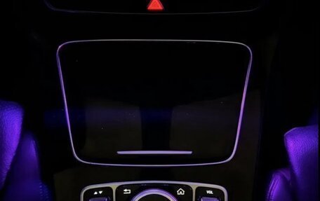 Mercedes-Benz E-Класс, 2018 год, 2 300 000 рублей, 10 фотография