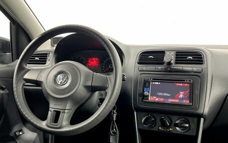 Volkswagen Polo VI (EU Market), 2012 год, 700 000 рублей, 15 фотография