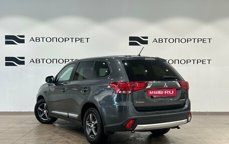 Mitsubishi Outlander III рестайлинг 3, 2015 год, 1 399 000 рублей, 5 фотография