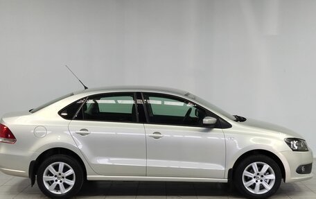 Volkswagen Polo VI (EU Market), 2011 год, 870 000 рублей, 4 фотография