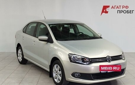 Volkswagen Polo VI (EU Market), 2011 год, 870 000 рублей, 3 фотография