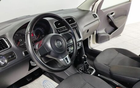 Volkswagen Polo VI (EU Market), 2011 год, 870 000 рублей, 19 фотография
