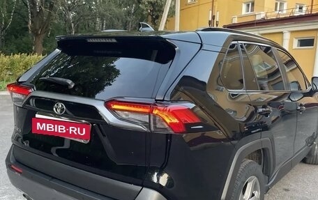 Toyota RAV4, 2020 год, 2 950 000 рублей, 7 фотография