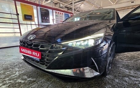 Hyundai Elantra, 2021 год, 1 840 000 рублей, 3 фотография