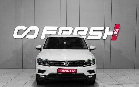 Volkswagen Tiguan II, 2018 год, 1 898 000 рублей, 3 фотография