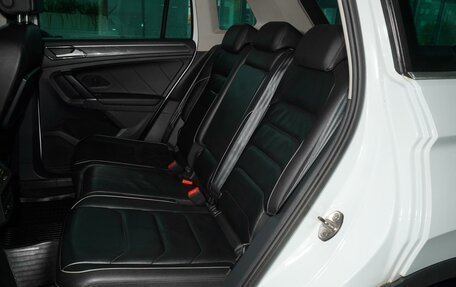Volkswagen Tiguan II, 2018 год, 1 898 000 рублей, 9 фотография