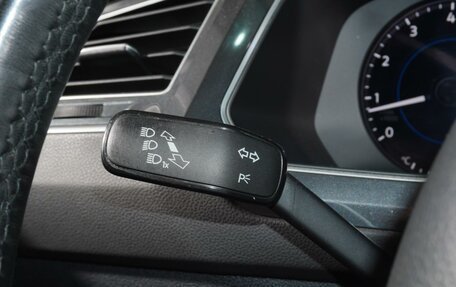 Volkswagen Tiguan II, 2018 год, 1 898 000 рублей, 15 фотография