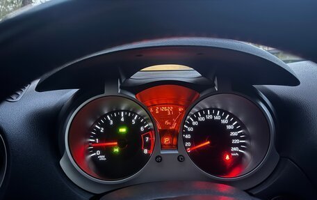 Nissan Juke II, 2011 год, 820 000 рублей, 8 фотография