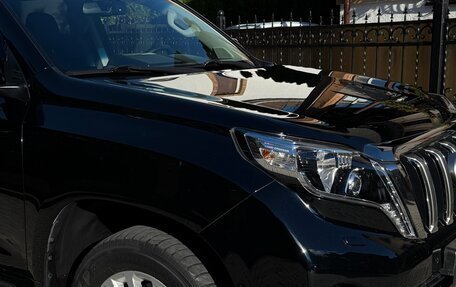 Toyota Land Cruiser Prado 150 рестайлинг 2, 2016 год, 4 200 000 рублей, 5 фотография