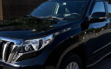 Toyota Land Cruiser Prado 150 рестайлинг 2, 2016 год, 4 200 000 рублей, 6 фотография