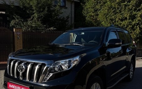 Toyota Land Cruiser Prado 150 рестайлинг 2, 2016 год, 4 200 000 рублей, 2 фотография
