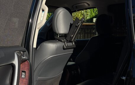 Toyota Land Cruiser Prado 150 рестайлинг 2, 2016 год, 4 200 000 рублей, 16 фотография