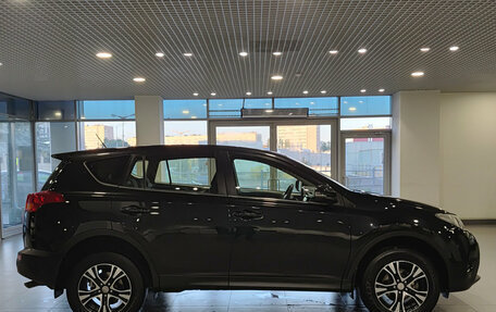 Toyota RAV4, 2015 год, 2 350 000 рублей, 8 фотография