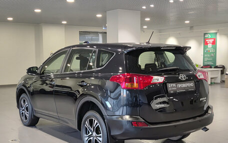 Toyota RAV4, 2015 год, 2 350 000 рублей, 11 фотография