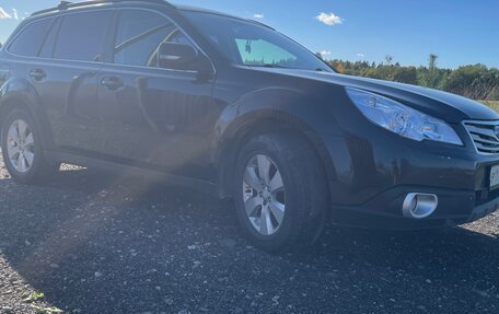 Subaru Outback IV рестайлинг, 2009 год, 900 000 рублей, 8 фотография