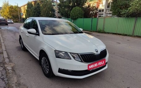 Skoda Octavia, 2019 год, 1 050 000 рублей, 2 фотография