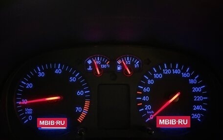 Volkswagen Bora, 2004 год, 290 000 рублей, 8 фотография