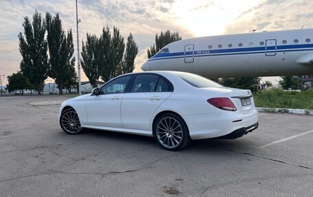 Mercedes-Benz E-Класс, 2018 год, 3 500 000 рублей, 3 фотография