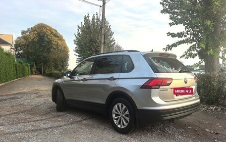 Volkswagen Tiguan II, 2019 год, 2 050 000 рублей, 3 фотография
