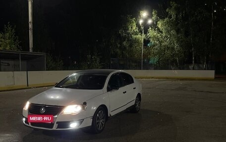 Volkswagen Passat B6, 2006 год, 370 000 рублей, 4 фотография
