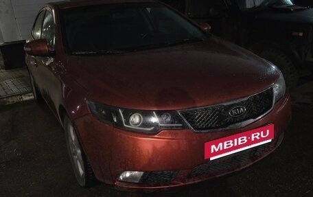 KIA Cerato III, 2010 год, 750 000 рублей, 2 фотография