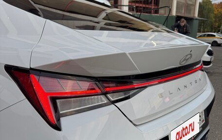 Hyundai Elantra, 2023 год, 2 320 000 рублей, 6 фотография