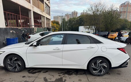 Hyundai Elantra, 2023 год, 2 320 000 рублей, 15 фотография