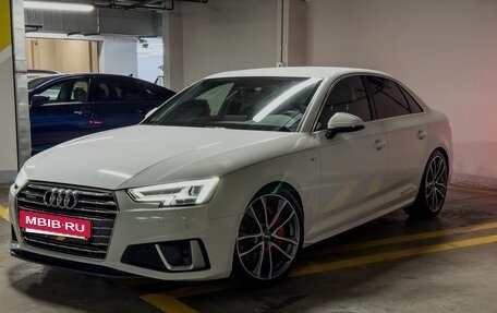 Audi A4, 2018 год, 3 325 000 рублей, 5 фотография
