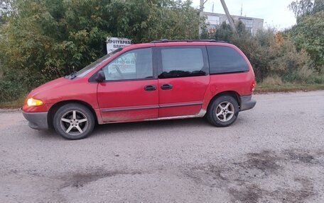 Dodge Caravan III, 2000 год, 170 000 рублей, 1 фотография