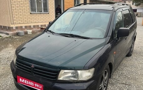 Mitsubishi Space Wagon III, 2000 год, 380 000 рублей, 2 фотография