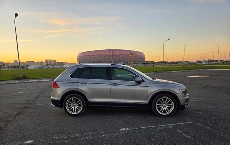 Volkswagen Tiguan II, 2018 год, 3 400 000 рублей, 2 фотография