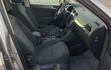 Volkswagen Tiguan II, 2018 год, 3 400 000 рублей, 13 фотография