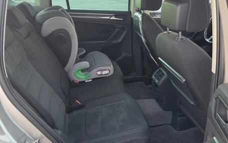 Volkswagen Tiguan II, 2018 год, 3 400 000 рублей, 12 фотография