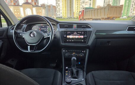 Volkswagen Tiguan II, 2018 год, 3 400 000 рублей, 15 фотография