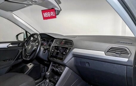Volkswagen Tiguan II, 2019 год, 2 700 000 рублей, 9 фотография