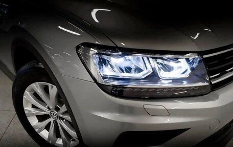 Volkswagen Tiguan II, 2019 год, 2 700 000 рублей, 11 фотография