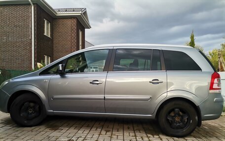 Opel Zafira B, 2011 год, 760 000 рублей, 3 фотография