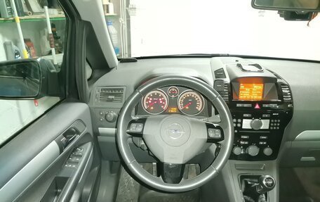 Opel Zafira B, 2011 год, 760 000 рублей, 12 фотография