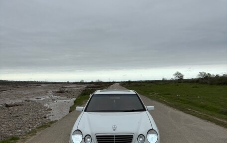 Mercedes-Benz E-Класс, 2001 год, 840 000 рублей, 8 фотография