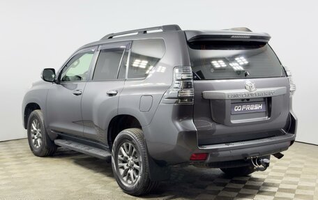 Toyota Land Cruiser Prado 150 рестайлинг 2, 2014 год, 3 464 900 рублей, 2 фотография