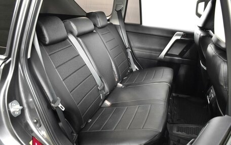Toyota Land Cruiser Prado 150 рестайлинг 2, 2014 год, 3 464 900 рублей, 7 фотография