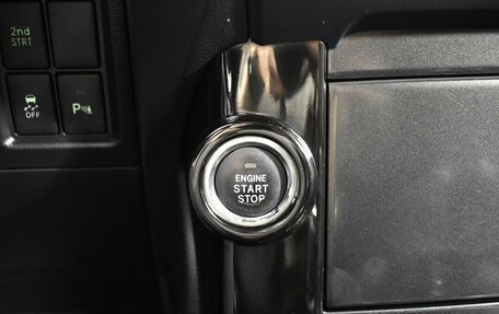 Toyota Land Cruiser Prado 150 рестайлинг 2, 2014 год, 3 464 900 рублей, 18 фотография