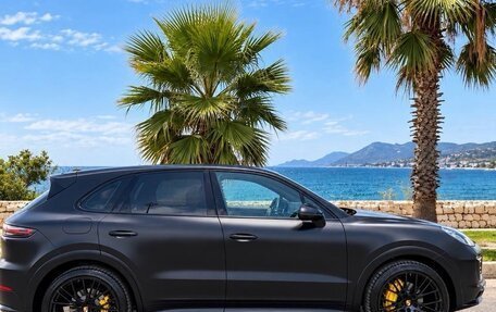 Porsche Cayenne III, 2020 год, 12 000 000 рублей, 2 фотография