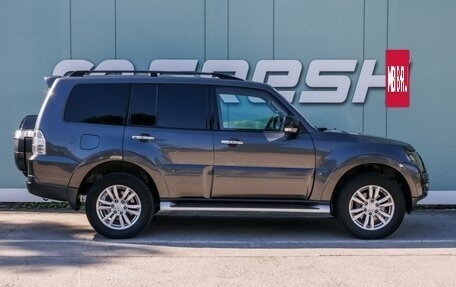 Mitsubishi Pajero IV, 2017 год, 2 499 000 рублей, 5 фотография