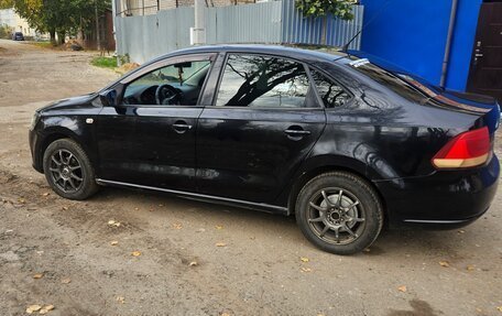 Volkswagen Polo VI (EU Market), 2011 год, 630 000 рублей, 2 фотография