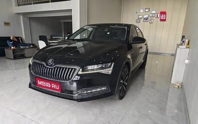Skoda Superb III рестайлинг, 2023 год, 1 900 000 рублей, 1 фотография