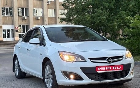 Opel Astra J, 2013 год, 830 000 рублей, 13 фотография